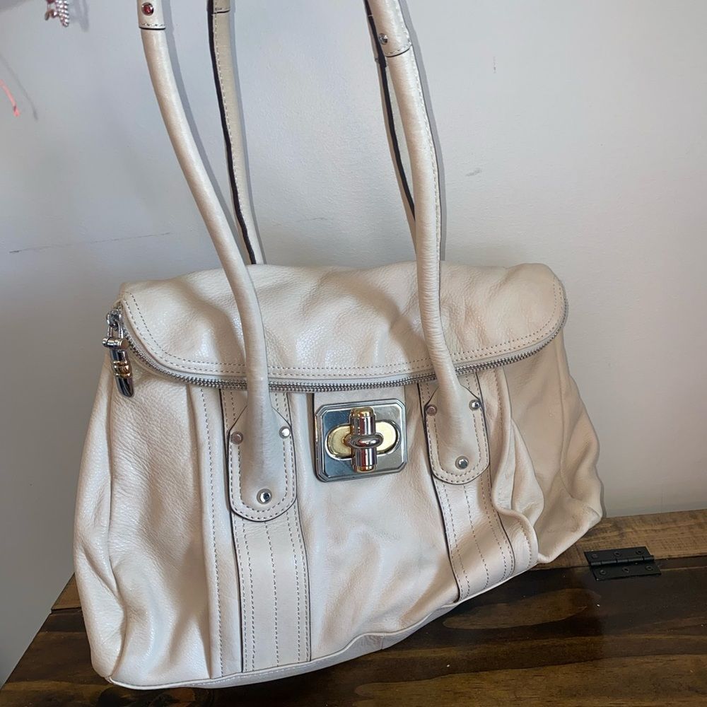B. Makowsky Cream Leather Shoulder Purse Bag Purple Interior NWT